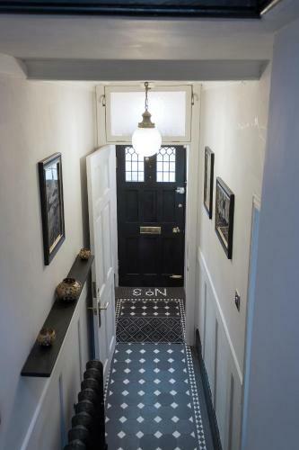 Unique, Characterful 2 Bedroom Home In Chester