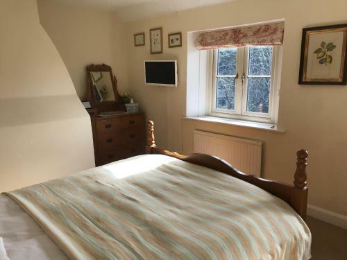 Bed & Breakfast The Long House
