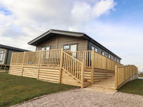 Diddly Squat Lodge