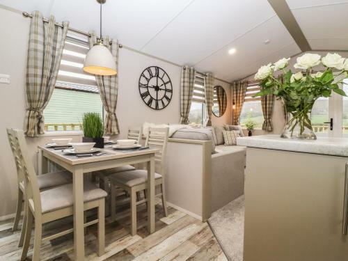 Wiswell View Lodge