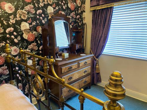 Number 19 - Victorian Town House