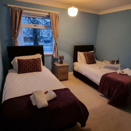 Premier - Whifflet Apartment