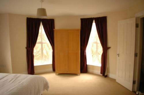 5 Shell Hill Mews