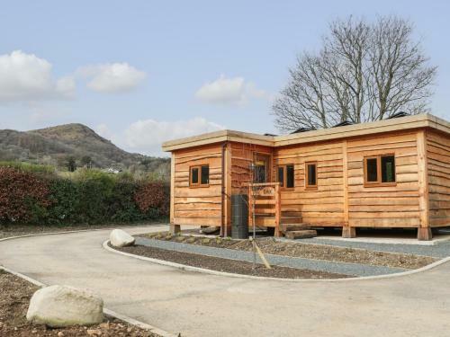 Oak Lodge