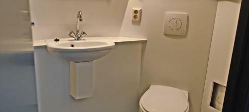 Hotelhuisje Warmenhuizen #b