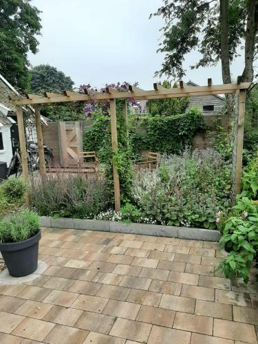 Bed & Breakfast De Lindehoek
