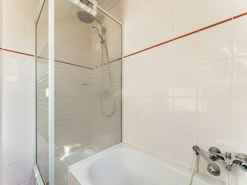 Spacious Holiday Home In Zeewolde With Swimming Pool