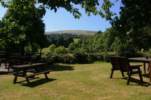 The Oxenham Arms Hotel