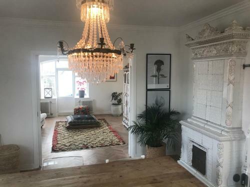 Big And Beautiful Villa In Nyhamnsl�ge