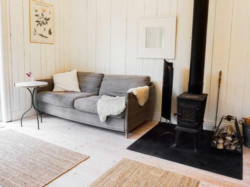 Holiday Home �rebro