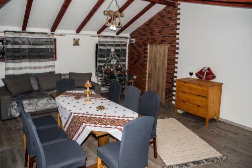 Cabana ?st�na Din Deal?
