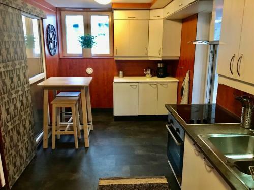 Apartamento Rymlig L�gnhet Med 2 Sovrum