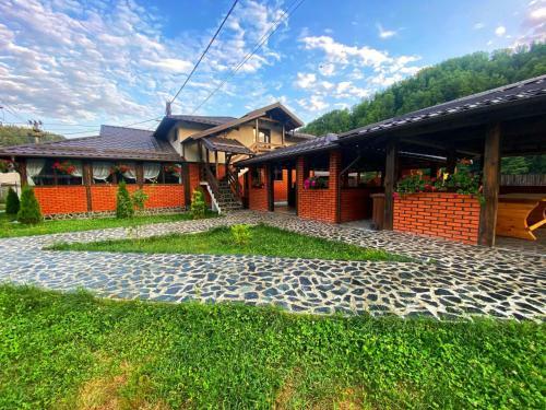 Hostal Pensiunea Perla R�u?or
