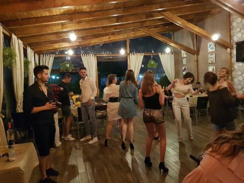Hostal Pensiunea Family Zone