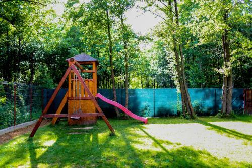 Hostal Pensiunea 2 A-mici