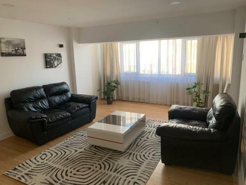 Apartamento Ciprian Serban