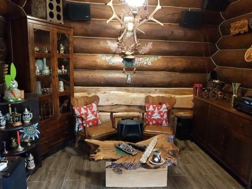 Lodge Floare De Colt