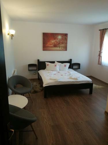 Lodge Floare De Colt