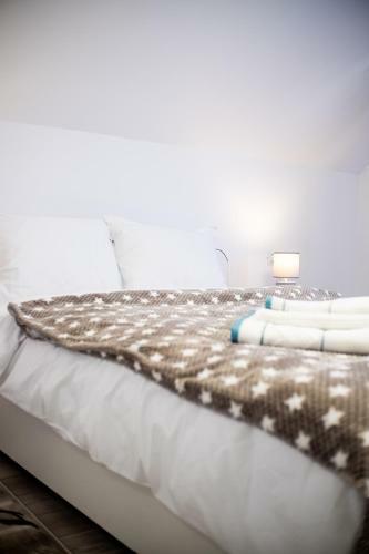 Bed & Breakfast Pensiunea Dan-ge-la