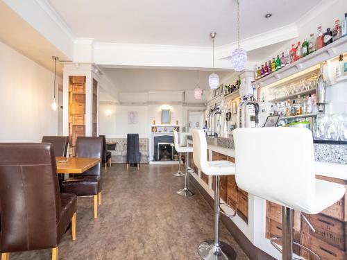 Cliffemount Hotel