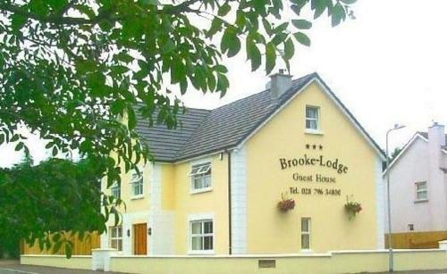 Hostal Brooke Lodge Guesthouse