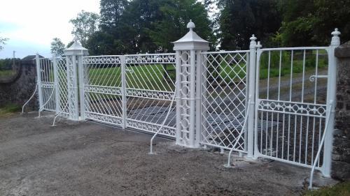Bed & Breakfast Dundrum House