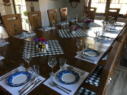 Hostal La Conacul Vesel