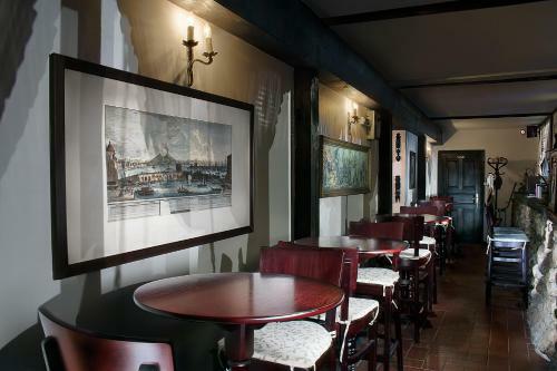 Hostal Pensiune-restaurant Tara Luanei