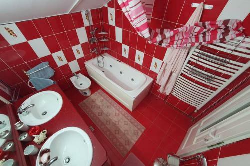 Casa Frizerului Aparthotel- Pets Allowed