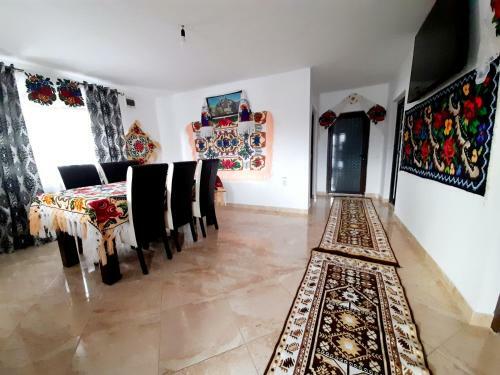 Hostal Pensiunea Casa Haiducean