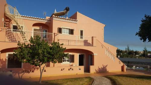 Hostal Saraiva's Guest House
