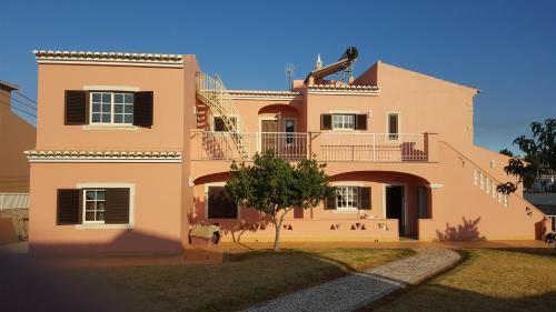 Hostal Saraiva's Guest House