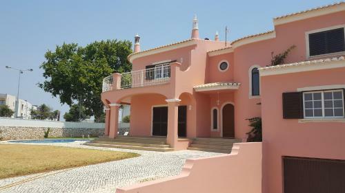 Hostal Saraiva's Guest House