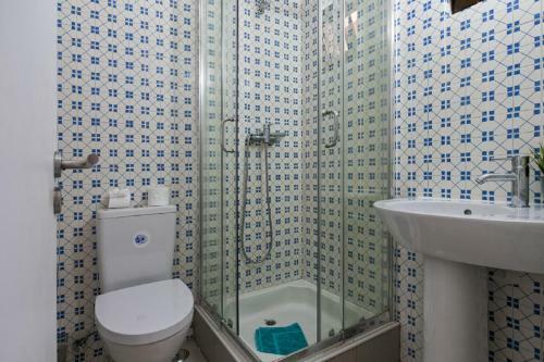 Wow Flat 200m Beach, 10min Downtown, Terrace With Sea View