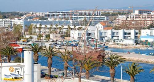 "a Casa Dos Av�s" Suites & Breakfast