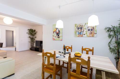 Hostal Safari Beach Guest House