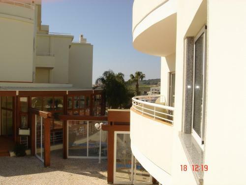 Spacious Apartment - Porto de M�s Beach