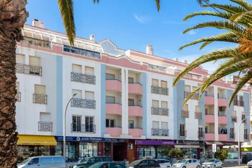 Beautiful Apartment Near Historical Center And Beach