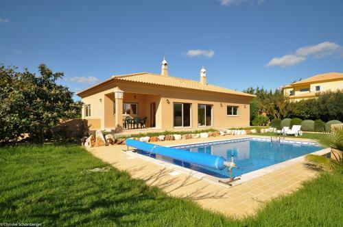 Villa Mira