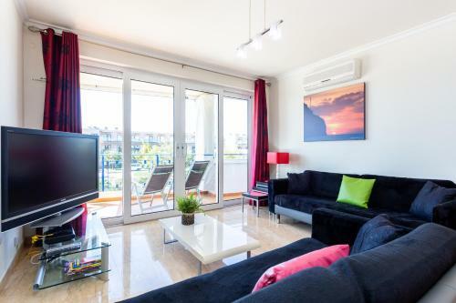 Comfortable And Luxury Apartment