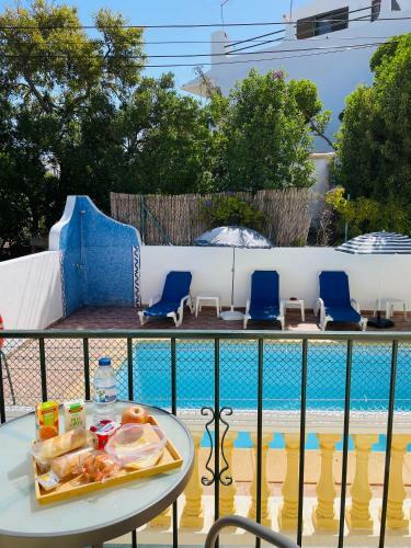 Hostal Travellers Guesthouse