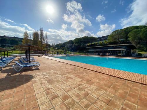 Casa Lucr�cia - Apartamento Com Piscina E Campo de T�nis