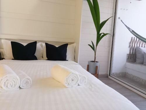 Beachfront Apartments Porto de M�s Beach - Lagos