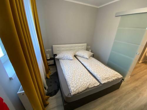 Hostal B&B Home