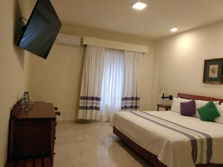 Hotel Marqu�s Del Valle