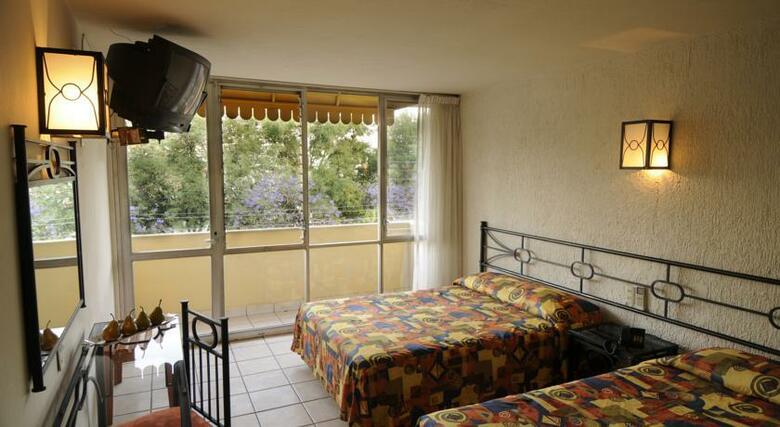 Hotel Arboledas Expo