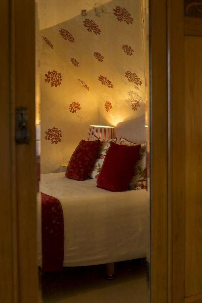 The Tongue Hotel