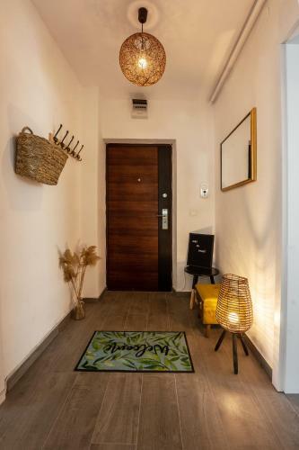Daisy Apartment1
