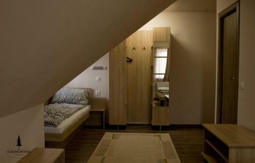 Hostal Casa de Oaspeti Csomort�ni Vend�gh�z