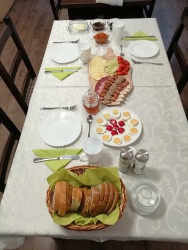 Hostal Casa de Oaspeti Csomort�ni Vend�gh�z
